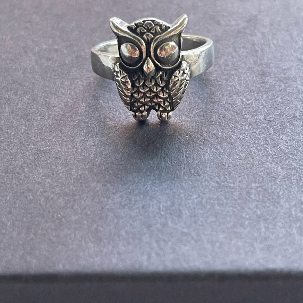 Sterling silver owl ring ~ size 7